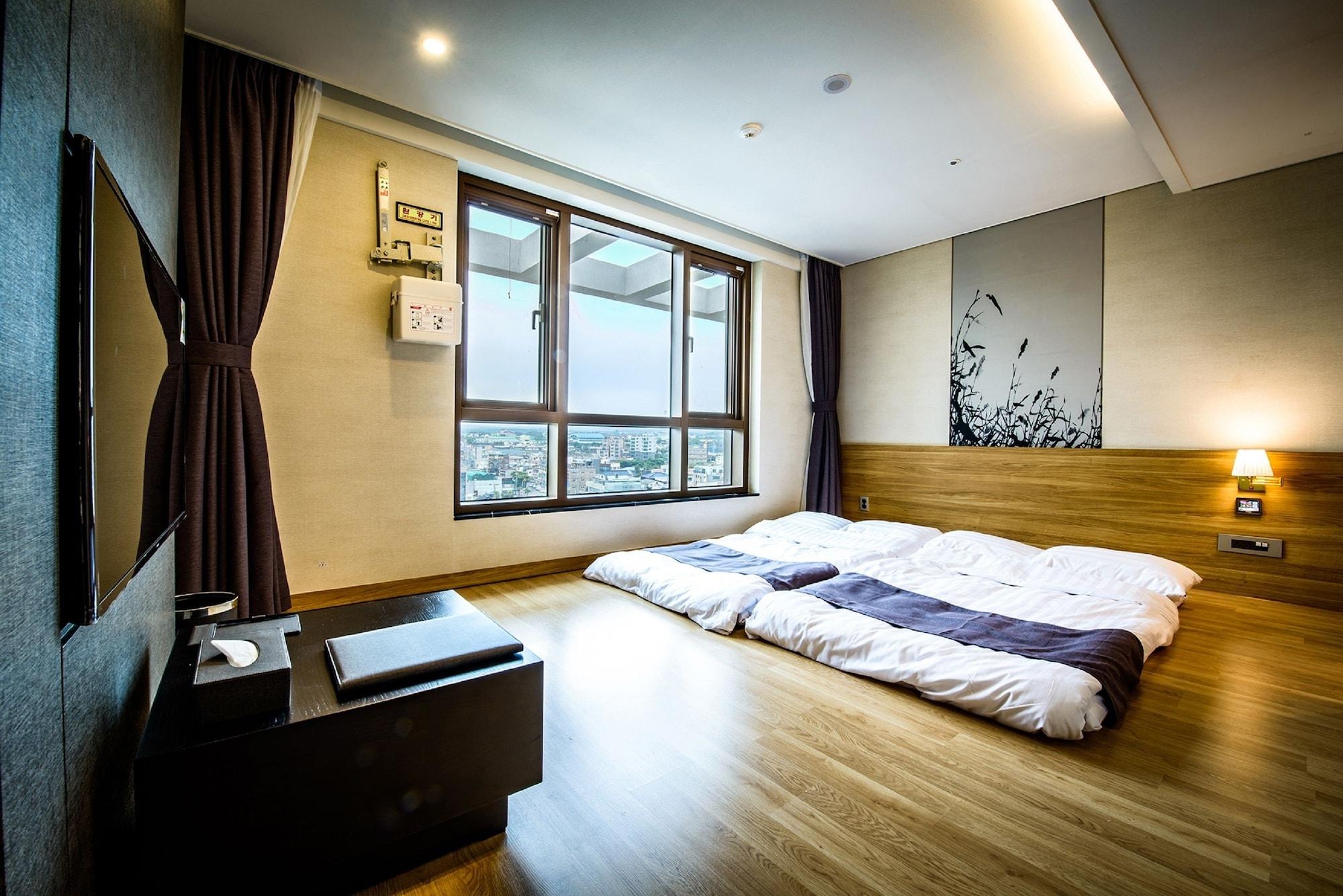 Utop Ubless Hotel Jeju Esterno foto