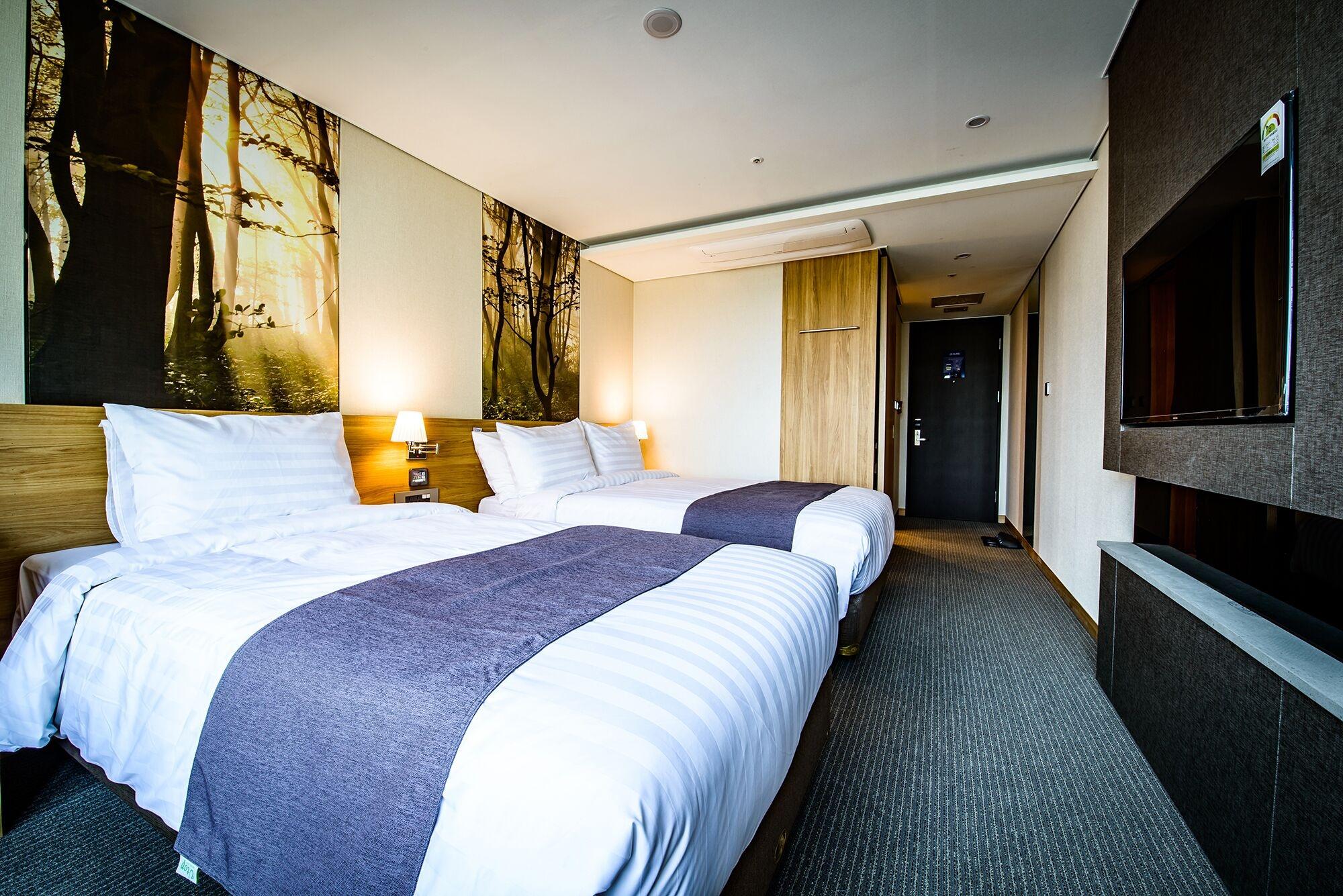 Utop Ubless Hotel Jeju Esterno foto